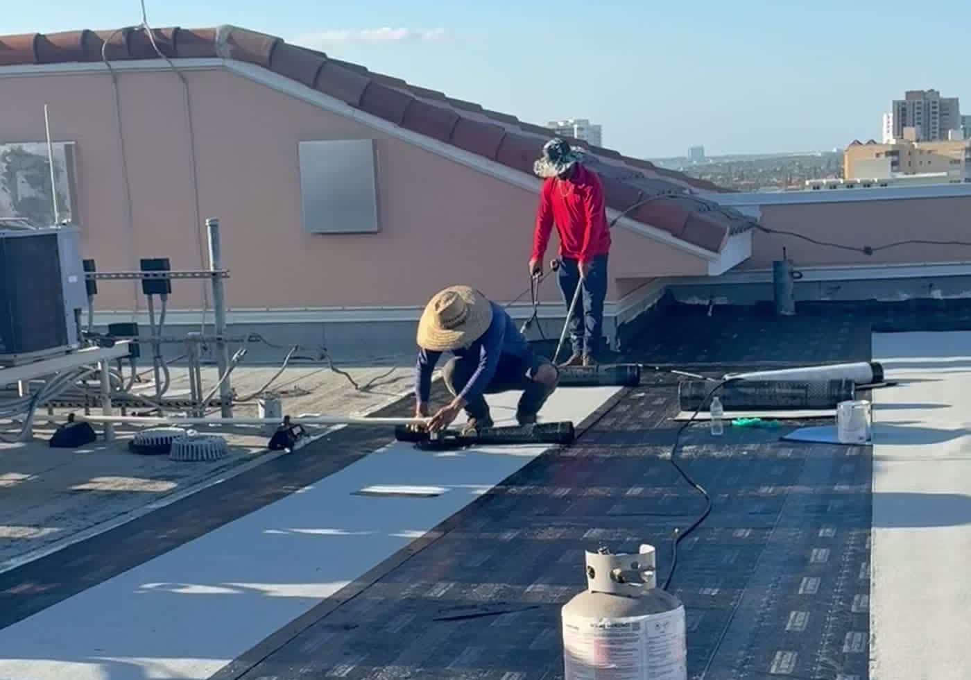 Foam Roofing — Spray Polyurethane Foam